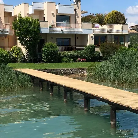 Front Luxury Sirmione