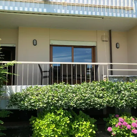 Front Luxury Villa *