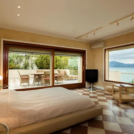 Front Luxury (adults Only) * Sirmione