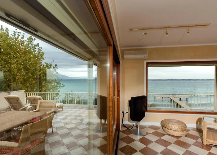 Front Luxury (adults Only) Sirmione