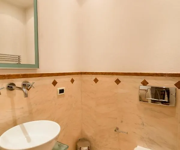 Front Luxury (adults Only) Villa Sirmione