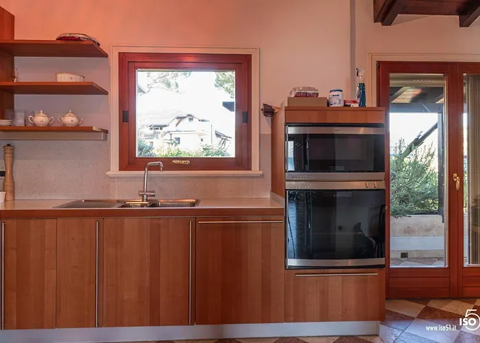 Front Luxury (adults Only) Villa Sirmione