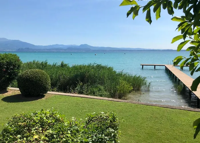 Front Luxury (adults Only) Villa Sirmione