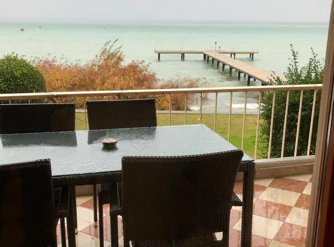 Front Luxury (adults Only) Villa Sirmione